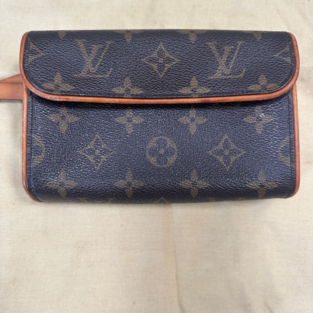 Louis Vuitton Monogram Florentine Pochette